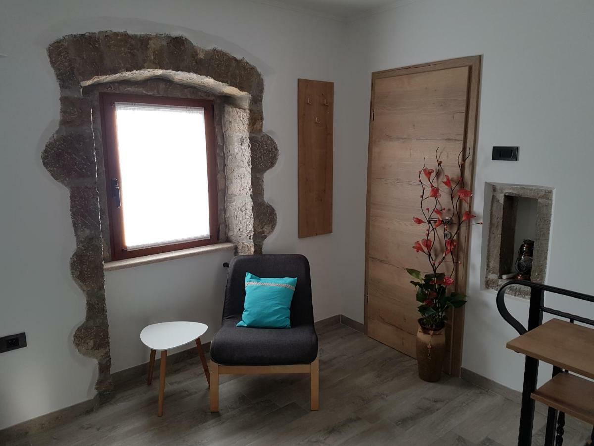 Villa Kos Lupoglav  Eksteriør bilde
