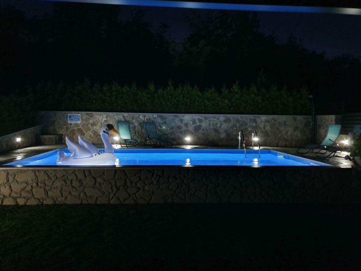 Villa Kos Lupoglav  Eksteriør bilde